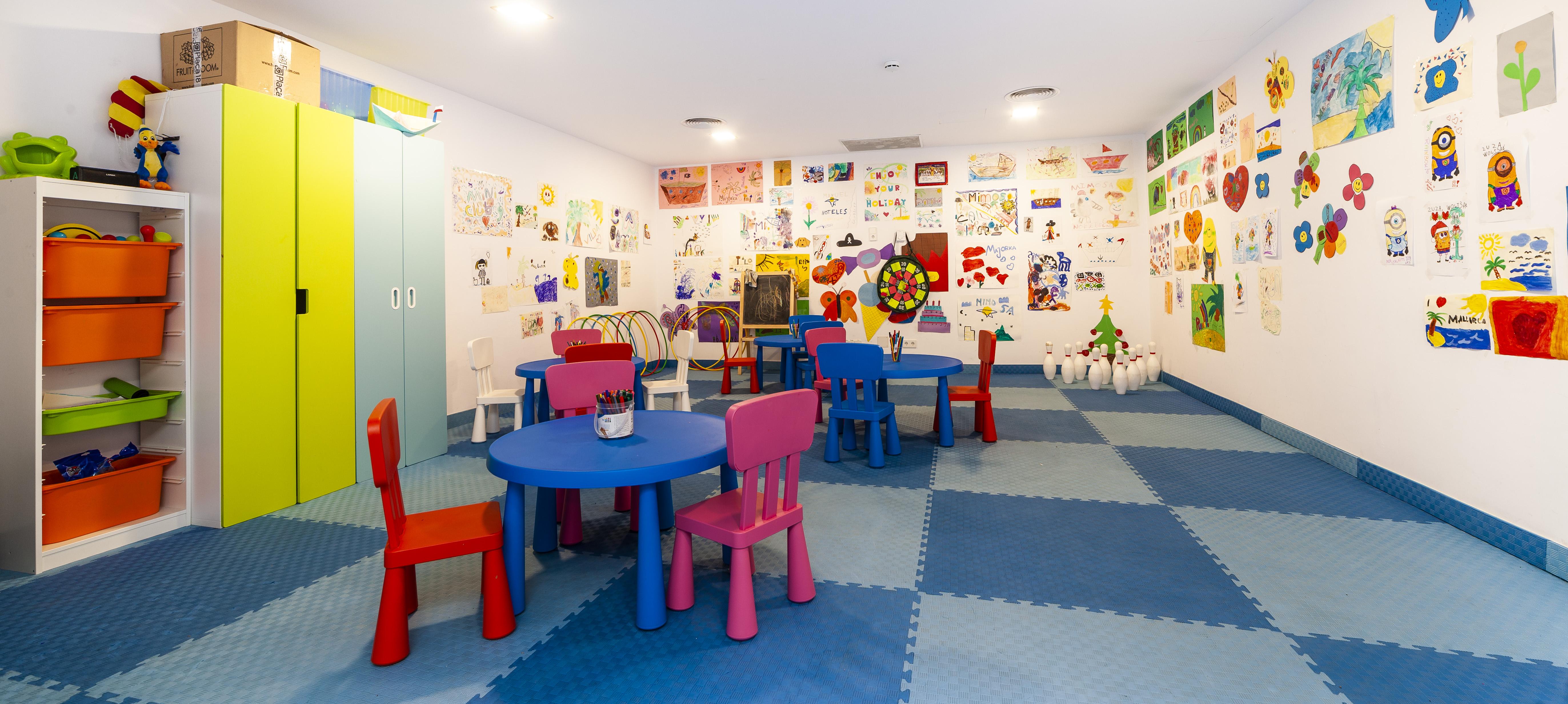 Globales Mimosa Hotel Palmanova Kültér fotó