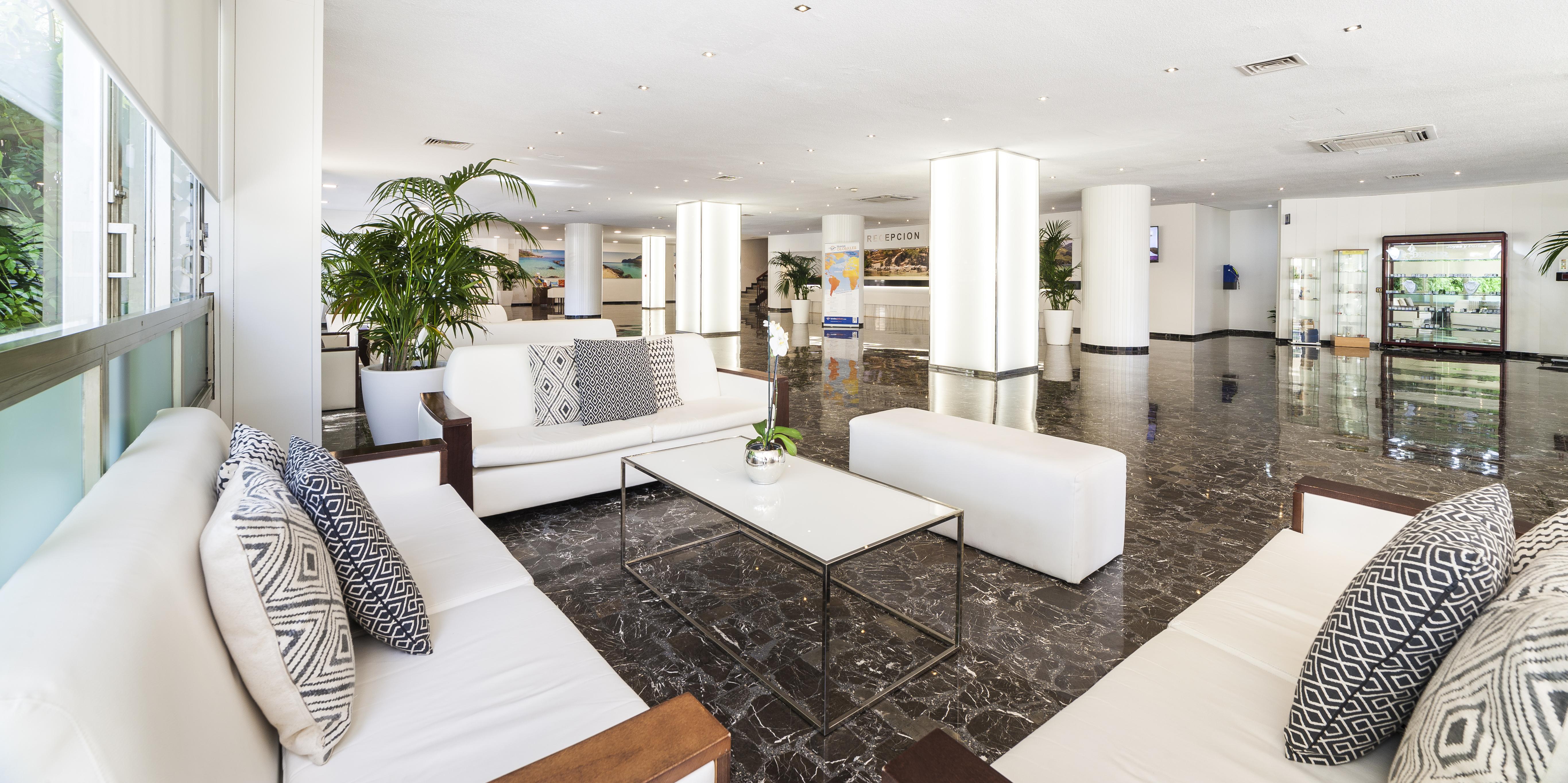Globales Mimosa Hotel Palmanova Kültér fotó